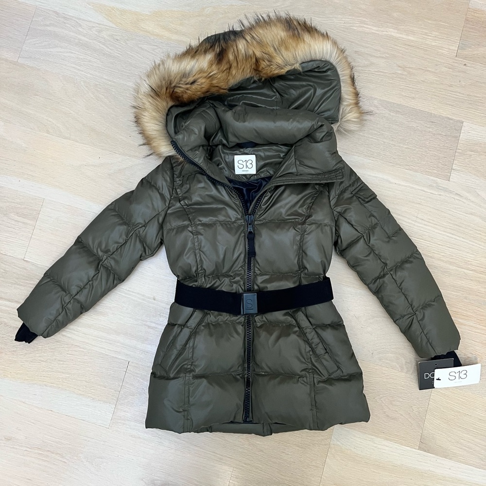 Adorable girl 4T down winter coat. Never had a chance to wear. New with tags.